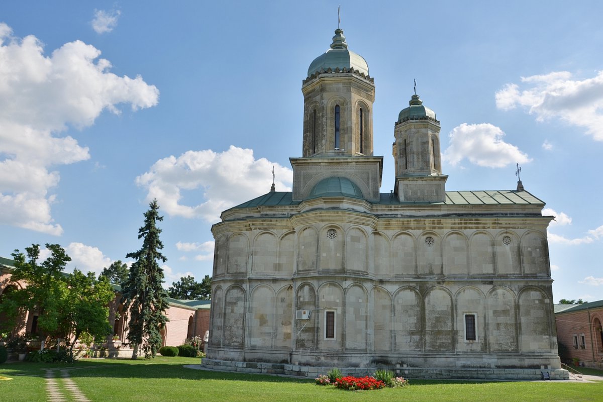 Manastirea Dealu / Monastery Targoviste Romania