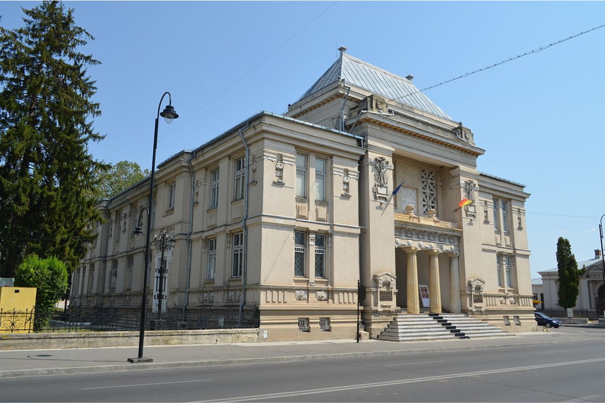 Muzeul de Istorie - History Museum Targoviste Romania
